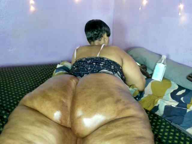 Big-Ass-Wilma webcam