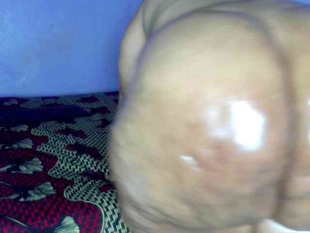 Big-Ass-Wilma webcam