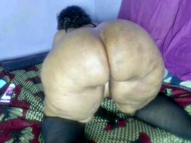 Big-Ass-Wilma webcam