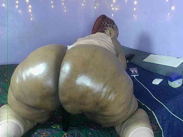 Big-Ass-Wilma webcam