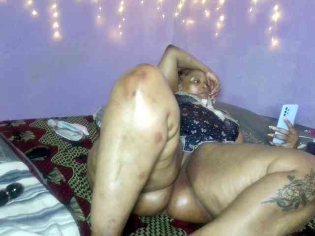 Big-Ass-Wilma webcam