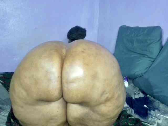 Big-Ass-Wilma webcam