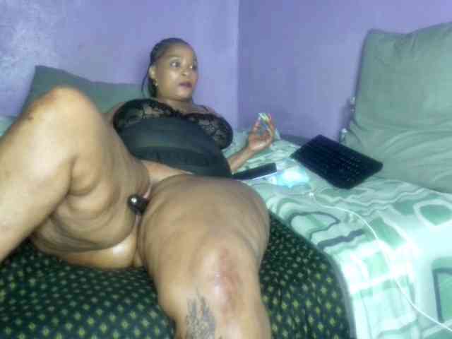 Big-Ass-Wilma webcam