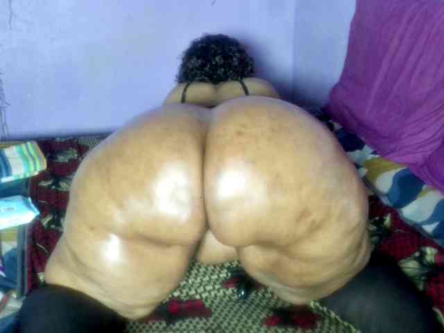 Big-Ass-Wilma webcam