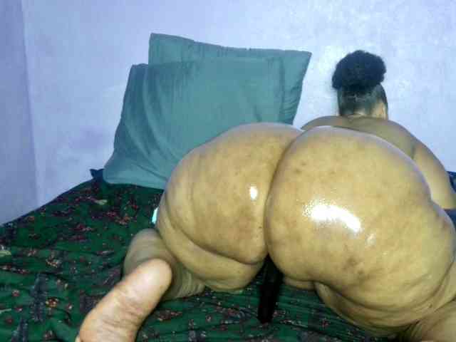 Big-Ass-Wilma webcam