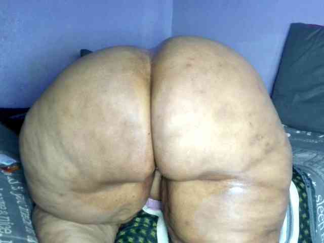 Big-Ass-Wilma webcam