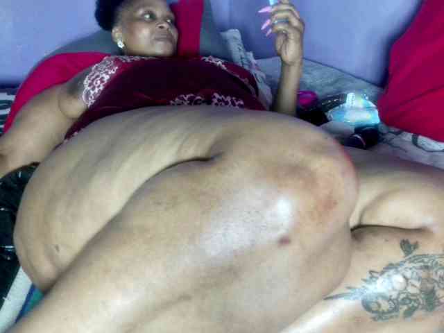 Big-Ass-Wilma webcam