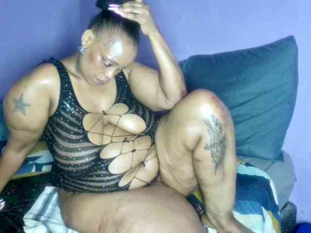 Big-Ass-Wilma webcam