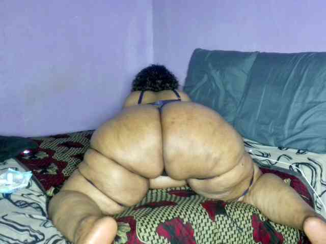 Big-Ass-Wilma webcam