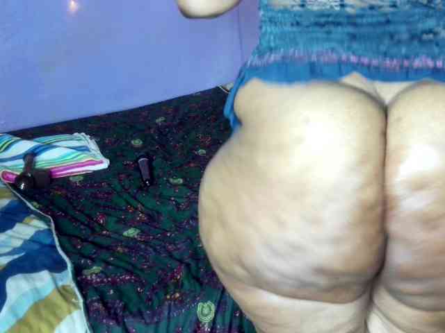 Big-Ass-Wilma webcam