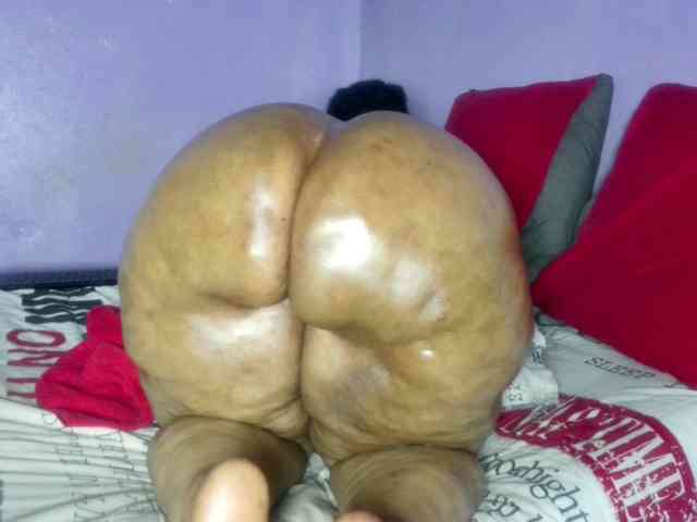 Big-Ass-Wilma webcam