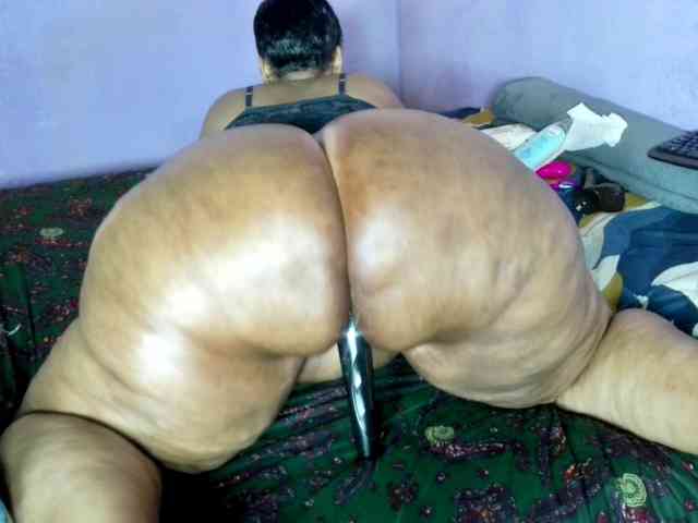 Big-Ass-Wilma webcam