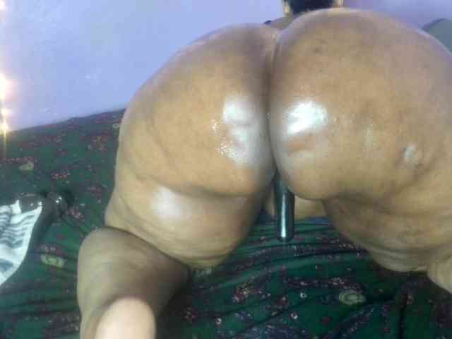 Big-Ass-Wilma webcam