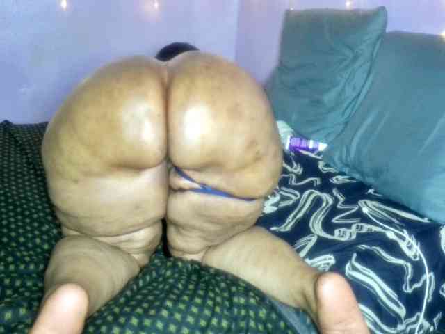 Big-Ass-Wilma webcam