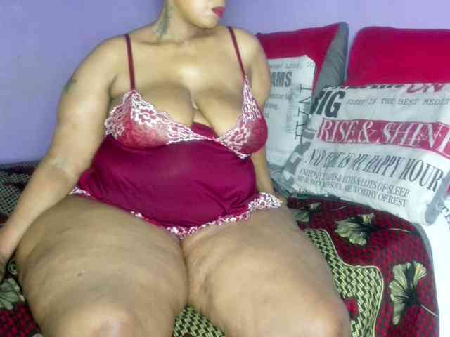 Big-Ass-Wilma webcam