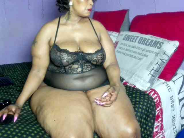 Big-Ass-Wilma webcam