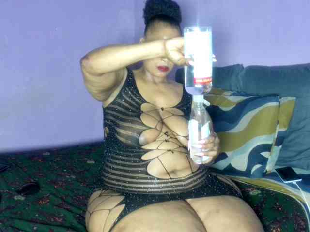 Big-Ass-Wilma webcam