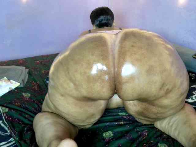 Big-Ass-Wilma webcam