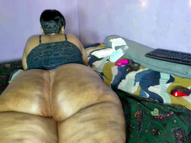 Big-Ass-Wilma webcam