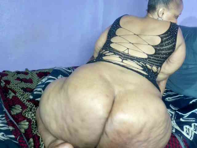 Big-Ass-Wilma webcam