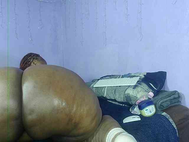 Big-Ass-Wilma webcam