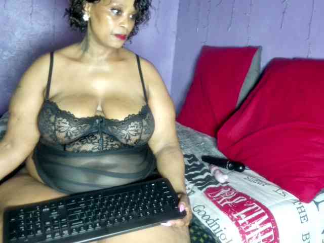 Big-Ass-Wilma webcam