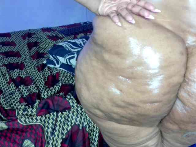 Big-Ass-Wilma webcam