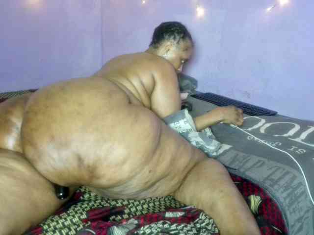 Big-Ass-Wilma webcam