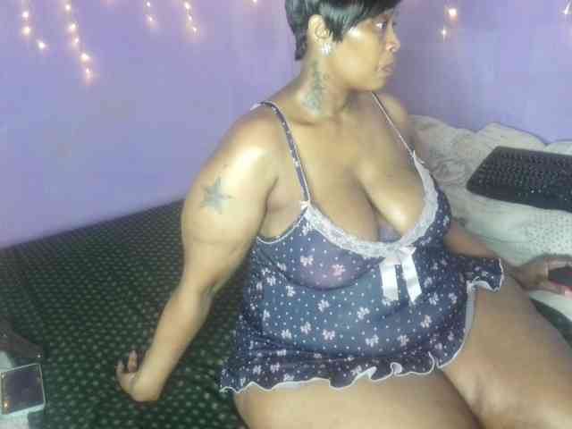 Big-Ass-Wilma webcam