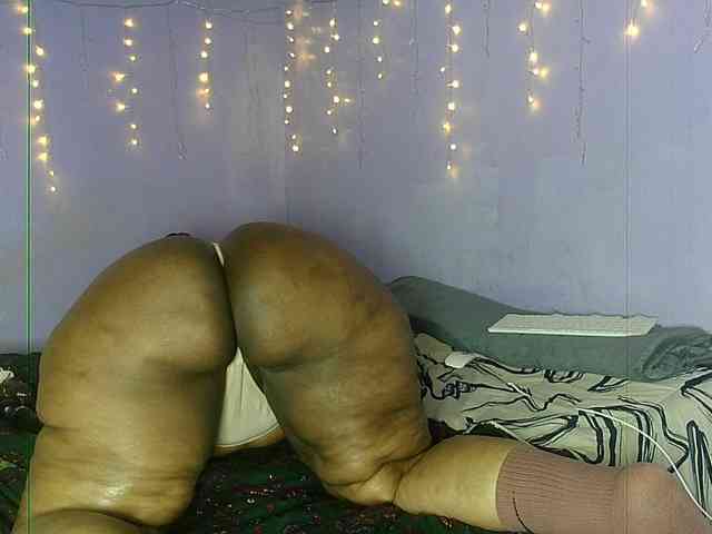 Big-Ass-Wilma webcam