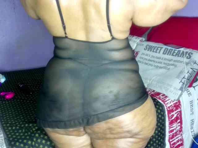 Big-Ass-Wilma webcam