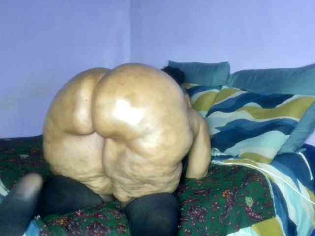 Big-Ass-Wilma webcam