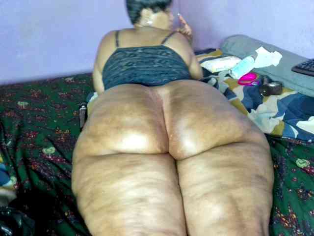 Big-Ass-Wilma webcam