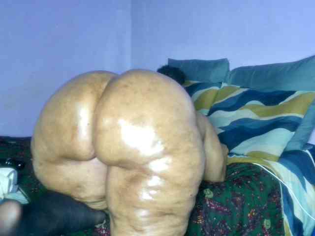 Big-Ass-Wilma webcam