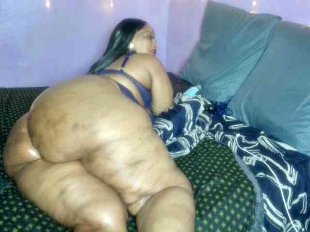 Big-Ass-Wilma webcam