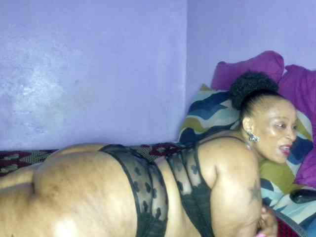 Big-Ass-Wilma webcam