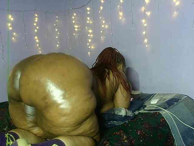 Big-Ass-Wilma webcam