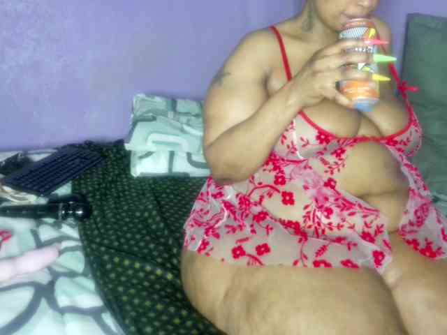 Big-Ass-Wilma webcam