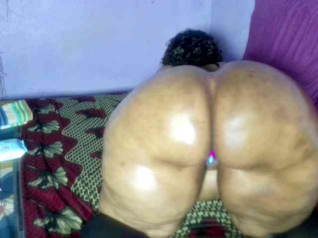 Big-Ass-Wilma webcam