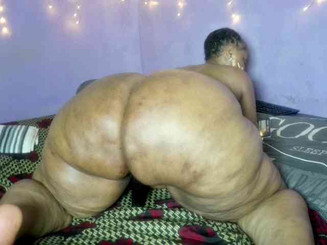 Big-Ass-Wilma webcam