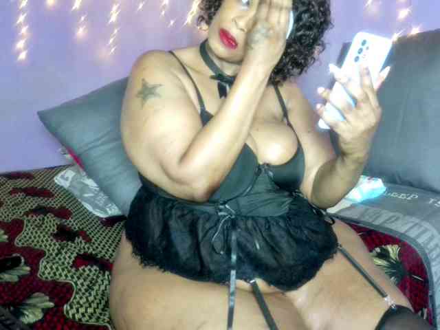 Big-Ass-Wilma webcam