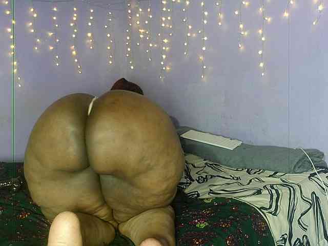 Big-Ass-Wilma webcam