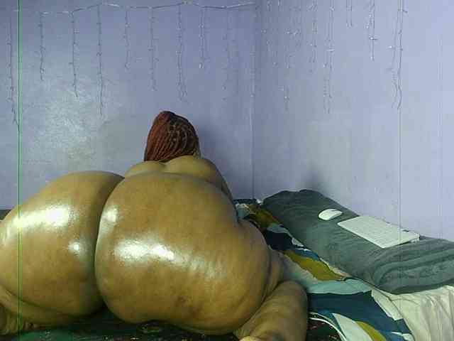 Big-Ass-Wilma webcam