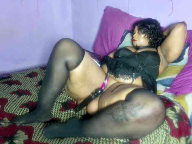 Big-Ass-Wilma webcam