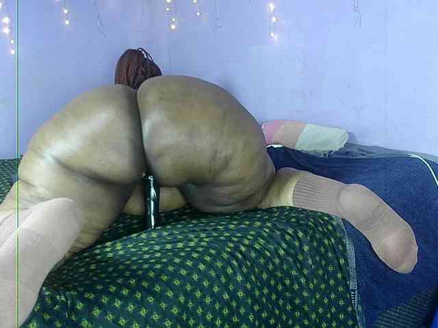 Big-Ass-Wilma webcam