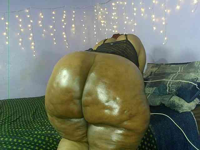 Big-Ass-Wilma webcam