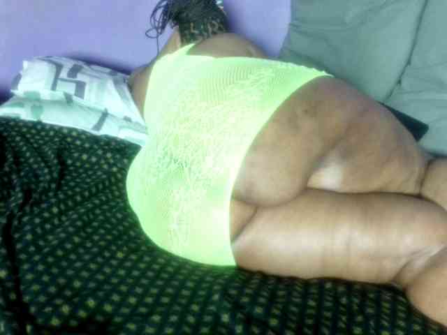 Big-Ass-Wilma webcam