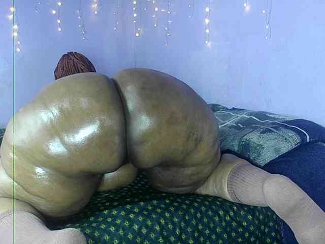Big-Ass-Wilma webcam