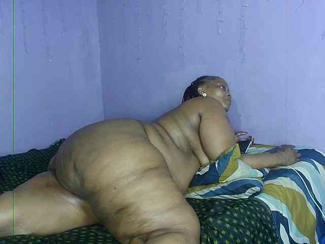 Big-Ass-Wilma webcam