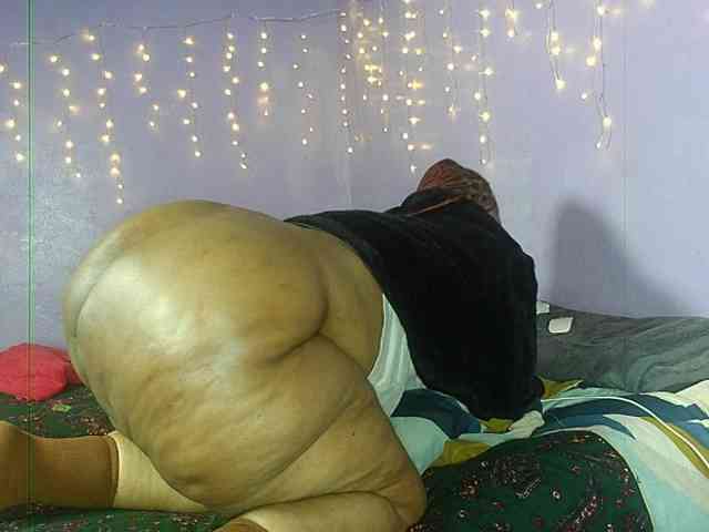 Big-Ass-Wilma webcam